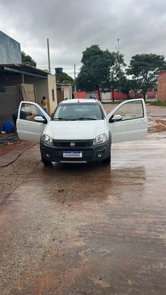 FIAT STRADA 1.4 MPI FREEDOM CS 8V FLEX 2P MANUAL